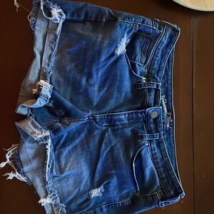 Universal thread, distressed shorts